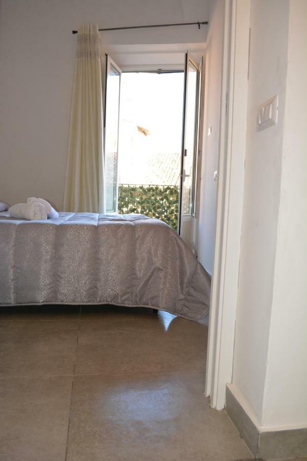 La Petite Suite Catania Exterior photo